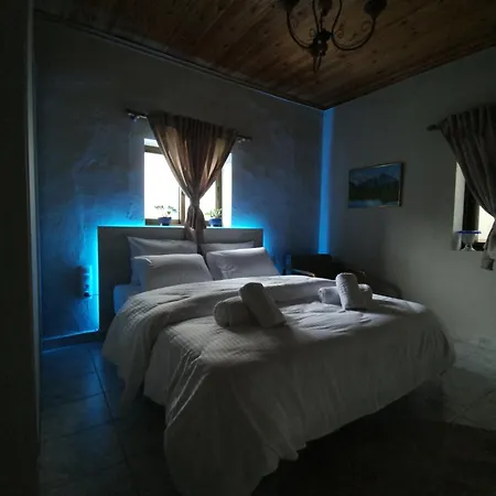 Olympia Project / χώρος διαμονής στην αλμωπία Exaplatanos