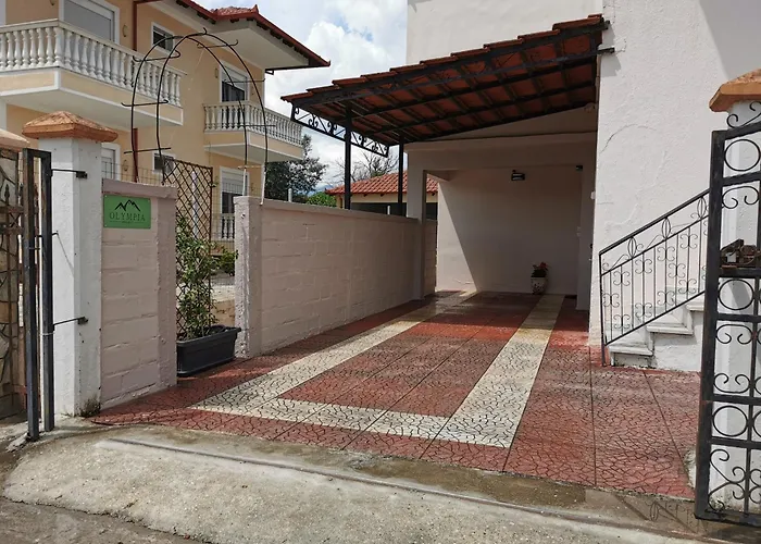 Olympia Project / χώρος διαμονής στην αλμωπία * Exaplatanos